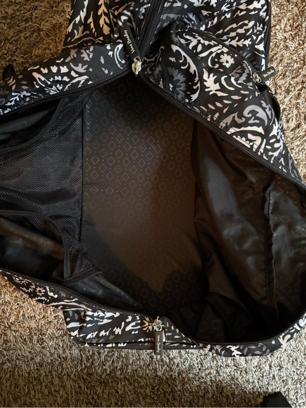 Men Bags Subcategory Identification - Picture 2 of 6
